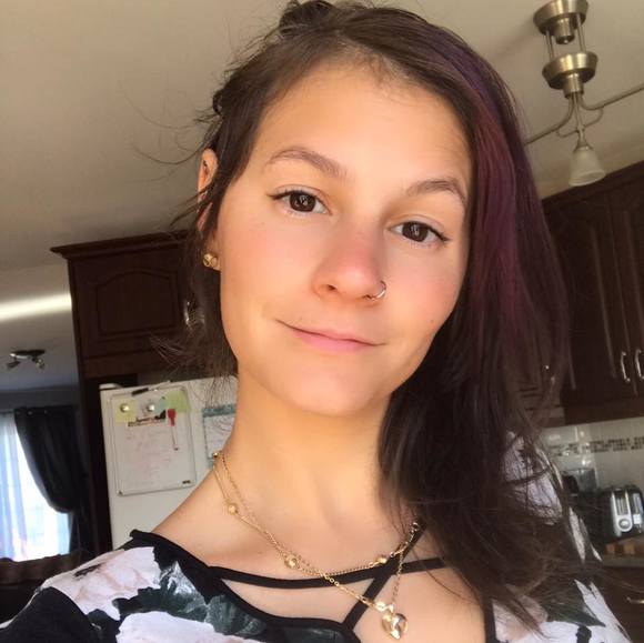 Meet your Posher, Chantal - Picture 1 of 1